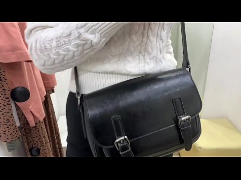 ❤️ ציבור מאַסטערביישאַן פון יונג הור פעראַלבעררי מיט אַ דילדאָ אין די פּאַסן צימער סעקס ווידעא ביי yi.porngifmag.ru